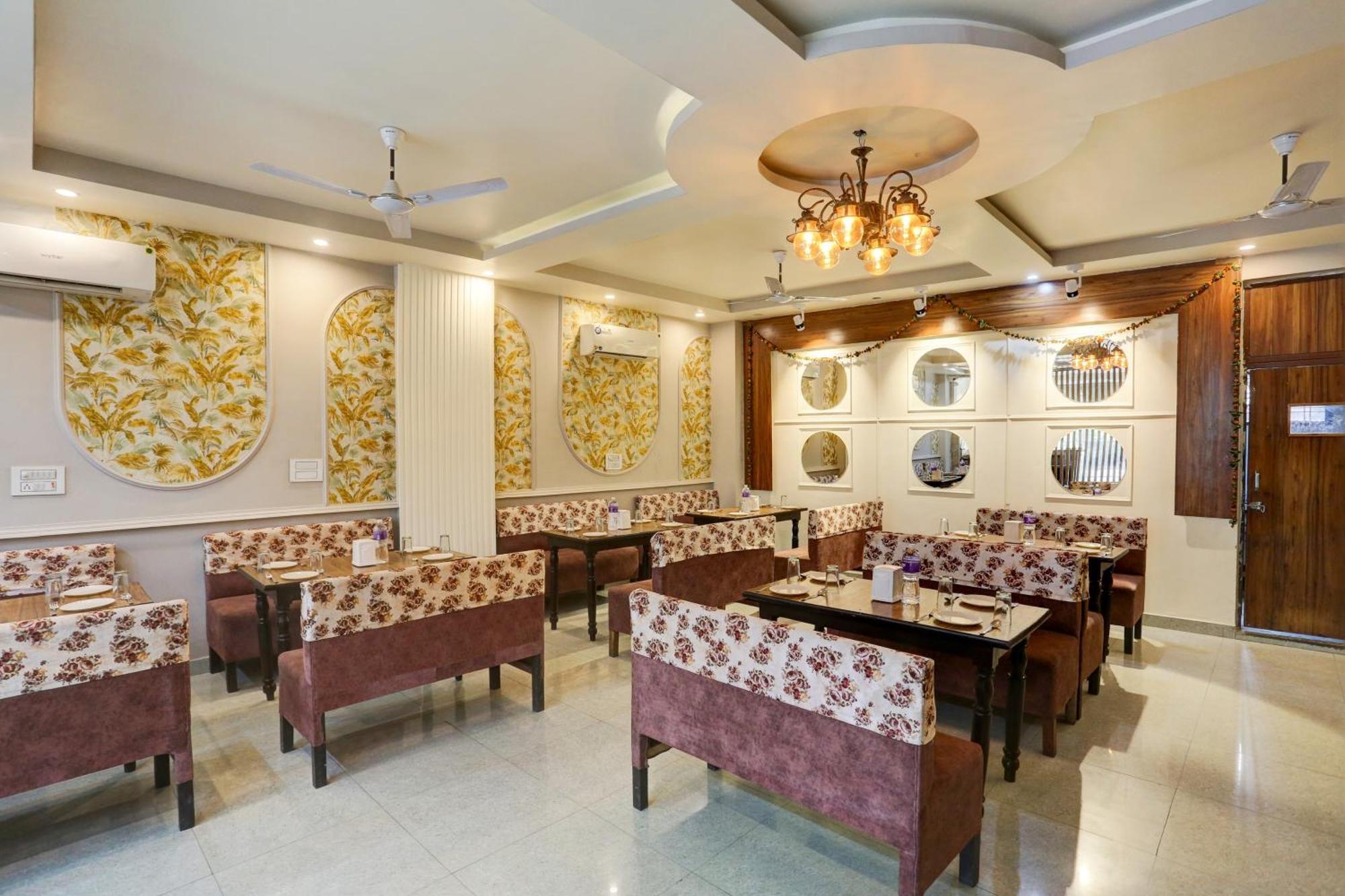 Collection O Jairaj Hotel Alwar Eksteriør billede